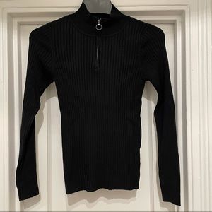 NWOT Black turtleneck ribbed sweater